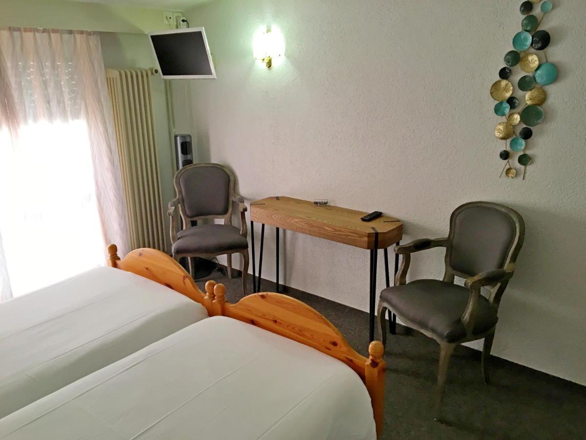 Hotel Restaurant De La Plage Gland Kültér fotó