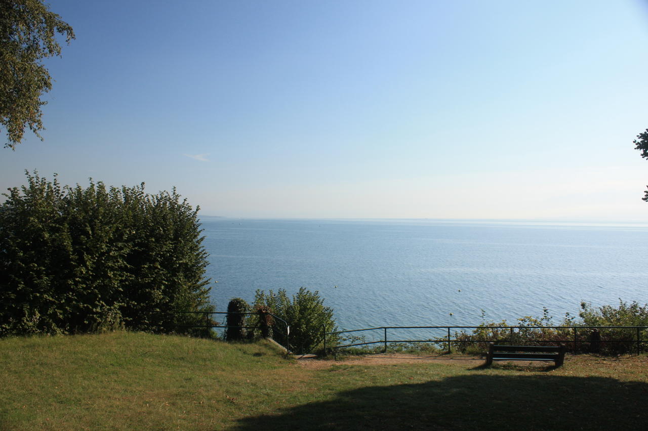 Hotel Restaurant De La Plage Gland Kültér fotó